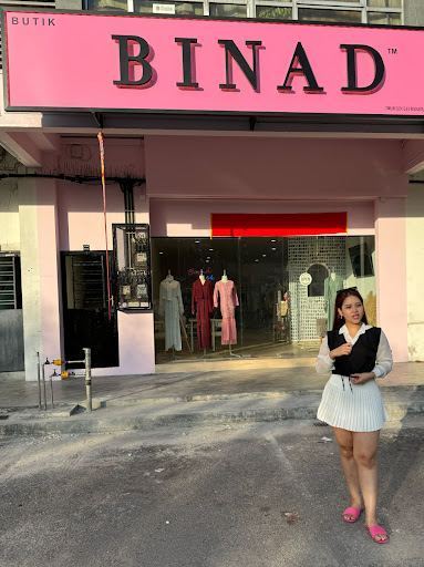 Binad's wardrobe