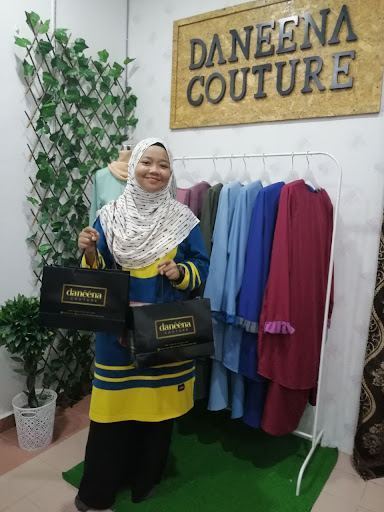 Butik Pakaian Daneena