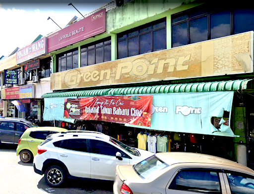 Kedai Pakaian Terbaik di Kelapa Sawit untuk Gaya Terkini