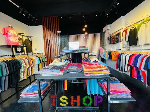 Nana Tshop