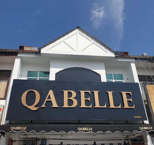 Qabelle Boutique