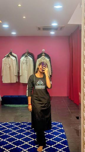 Romeo Juliet Luxe Boutique