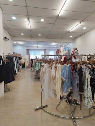 YOLO WHOLESALE